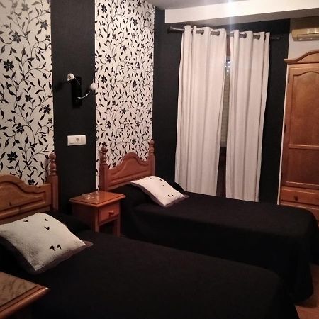 Restaurante & Hostal El Volante Моралеха Экстерьер фото
