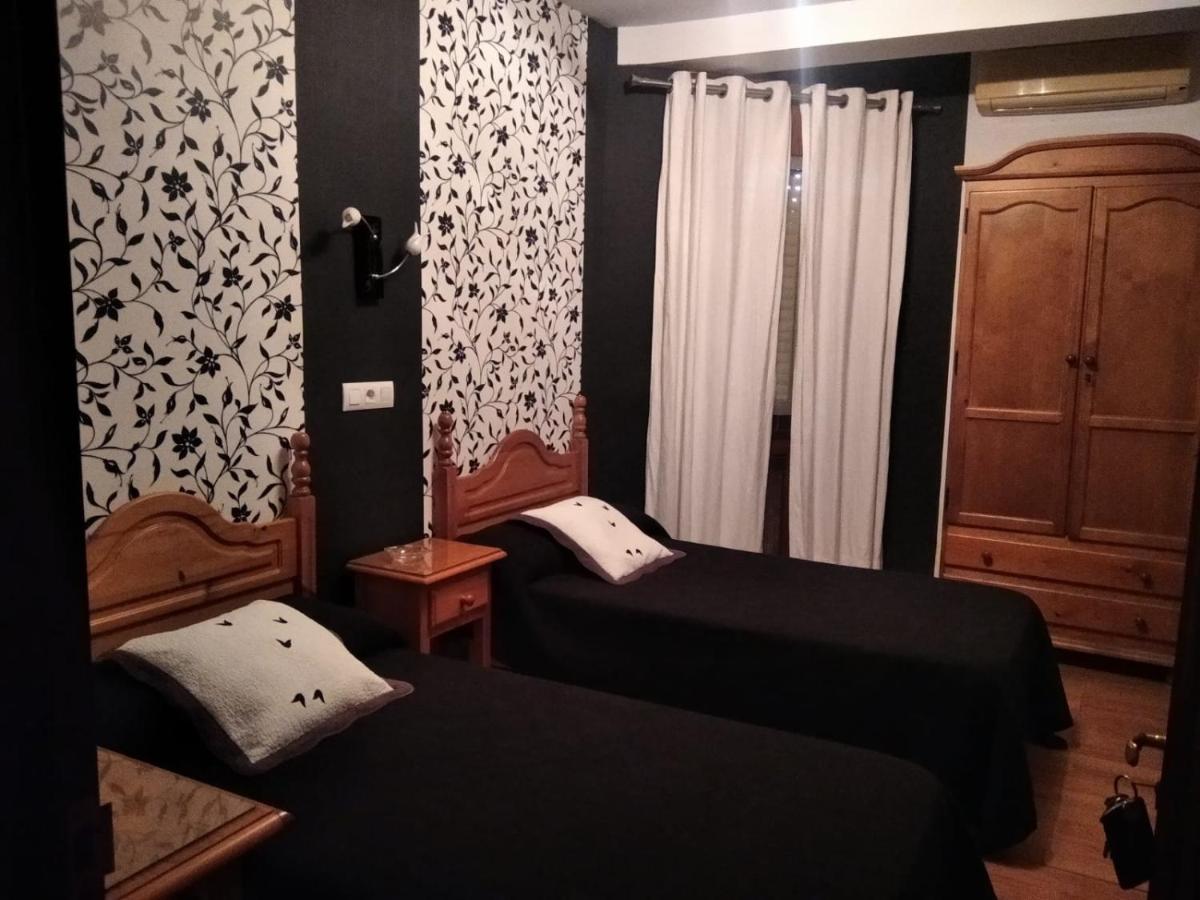 Restaurante & Hostal El Volante Моралеха Экстерьер фото